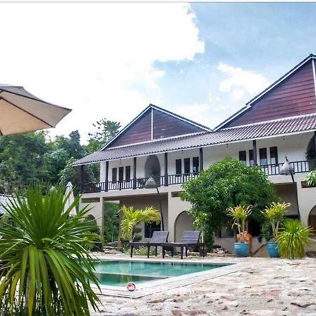 Boreirum Thmorda Hotel Resort カンポット エクステリア 写真