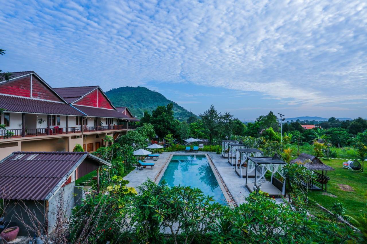 Boreirum Thmorda Hotel Resort カンポット エクステリア 写真